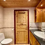 Large With Sjusjoens View, Sauna And In Out